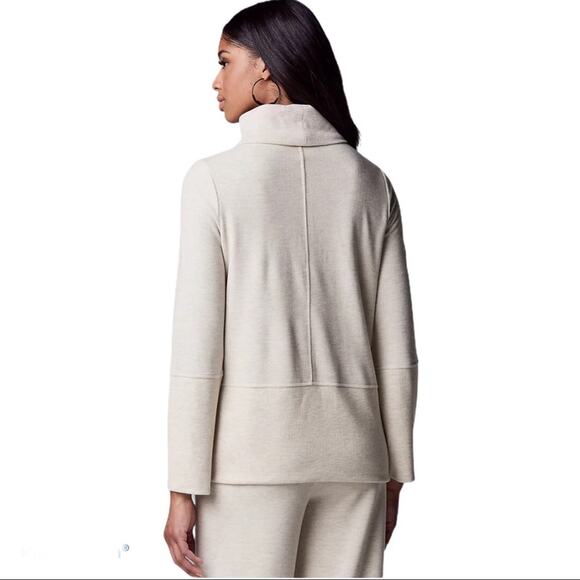 Simply Vera Vera Wang Long Sleeve Turtleneck Top - Picture 2 of 12